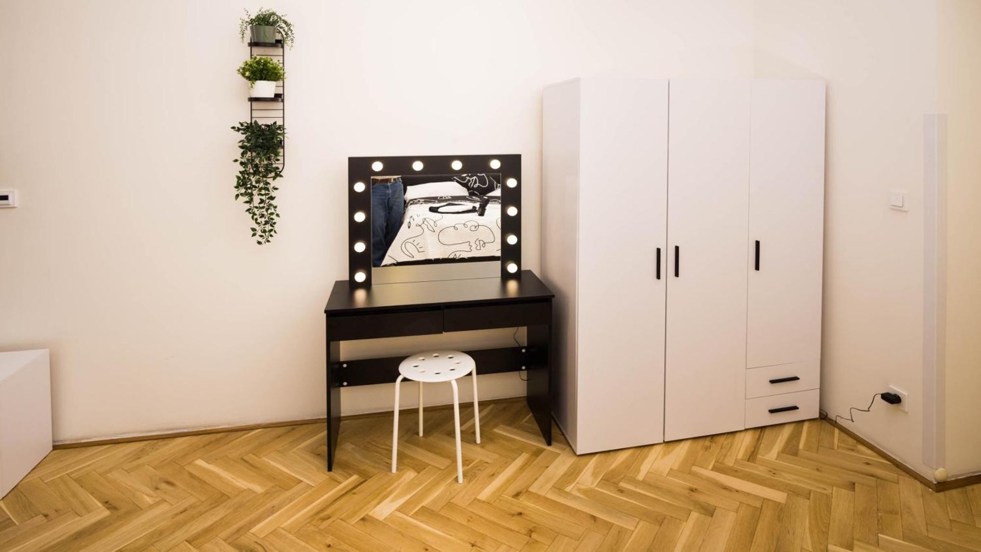 Black & White Apartment Prague By Wenceslas Square And Muzeum Dış mekan fotoğraf